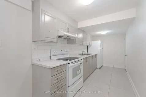 42 Balloon Crescent Brampton ON L6P 4B8