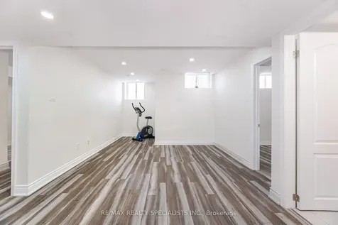 42 Balloon Crescent Brampton ON L6P 4B8