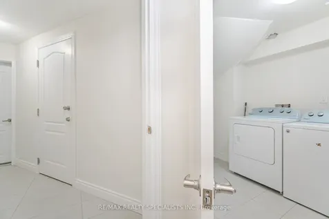 42 Balloon Crescent Brampton ON L6P 4B8