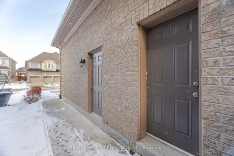 42 Balloon Crescent Brampton ON L6P 4B8