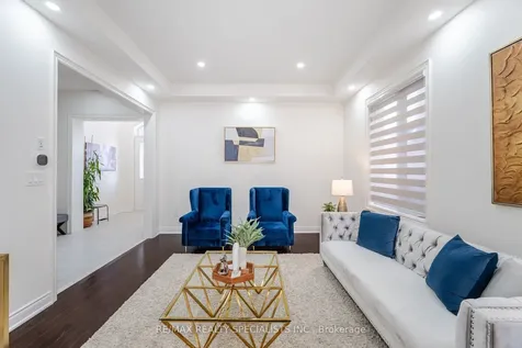 42 Balloon Crescent Brampton ON L6P 4B8