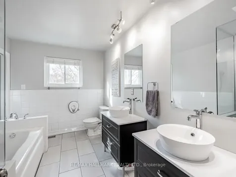 1382 Ian Road Burlington ON L7P 1L7