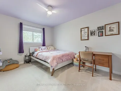 1382 Ian Road Burlington ON L7P 1L7