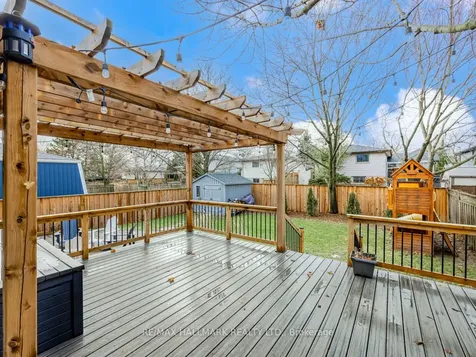 1382 Ian Road Burlington ON L7P 1L7