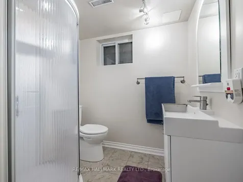 1382 Ian Road Burlington ON L7P 1L7