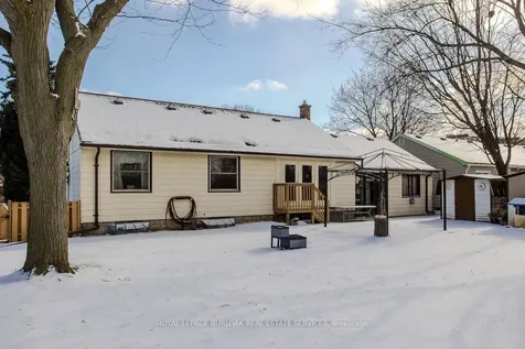 993 Cloverleaf Drive Burlington ON L7T 3Y8