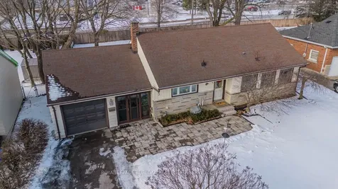 993 Cloverleaf Drive Burlington ON L7T 3Y8