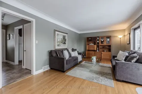 993 Cloverleaf Drive Burlington ON L7T 3Y8