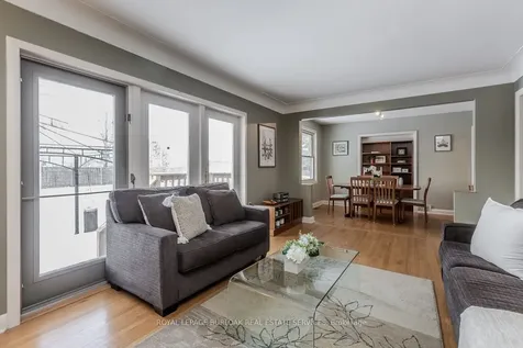 993 Cloverleaf Drive Burlington ON L7T 3Y8