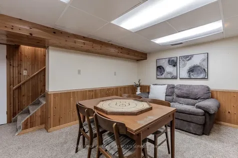 993 Cloverleaf Drive Burlington ON L7T 3Y8