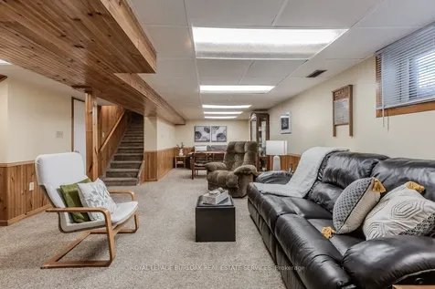 993 Cloverleaf Drive Burlington ON L7T 3Y8