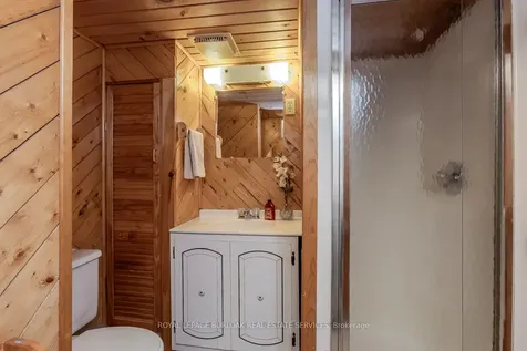 993 Cloverleaf Drive Burlington ON L7T 3Y8