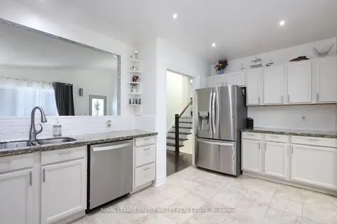 115 Clarence Street Brampton ON L6W 1T1