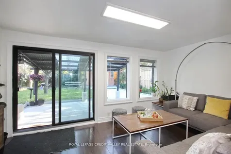 115 Clarence Street Brampton ON L6W 1T1