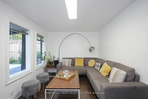 115 Clarence Street Brampton ON L6W 1T1