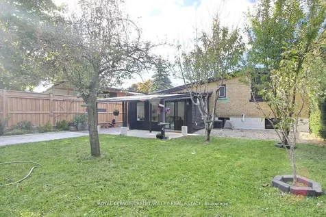 115 Clarence Street Brampton ON L6W 1T1