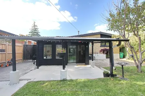 115 Clarence Street Brampton ON L6W 1T1