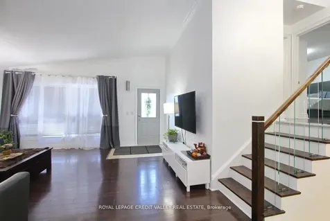 115 Clarence Street Brampton ON L6W 1T1