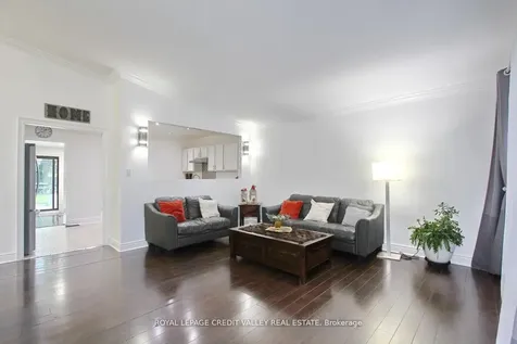 115 Clarence Street Brampton ON L6W 1T1