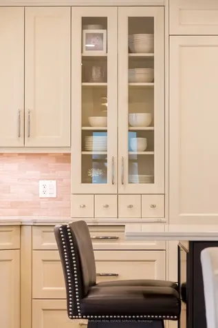 516 Mayzel Road Burlington ON L7R 3C3