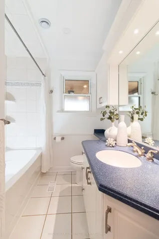 516 Mayzel Road Burlington ON L7R 3C3