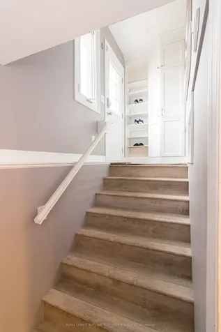 516 Mayzel Road Burlington ON L7R 3C3