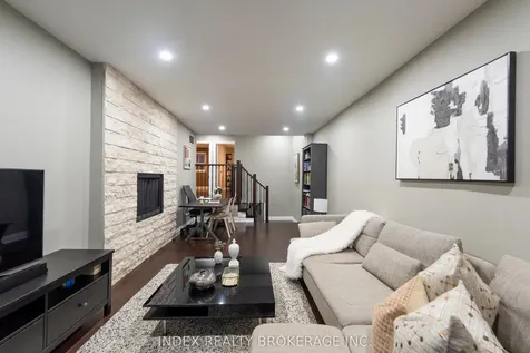 52 Jameson Crescent Brampton ON L6S 3W3