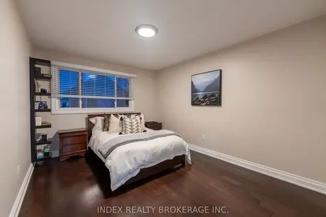 52 Jameson Crescent Brampton ON L6S 3W3