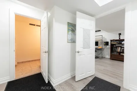 52 Jameson Crescent Brampton ON L6S 3W3