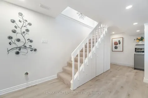 66 Palmer Circle Caledon ON L7E 0A5