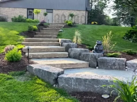 66 Palmer Circle Caledon ON L7E 0A5