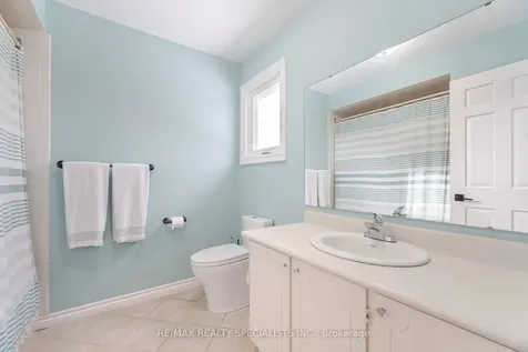 66 Palmer Circle Caledon ON L7E 0A5