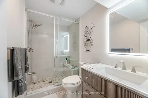 66 Palmer Circle Caledon ON L7E 0A5