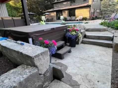 66 Palmer Circle Caledon ON L7E 0A5