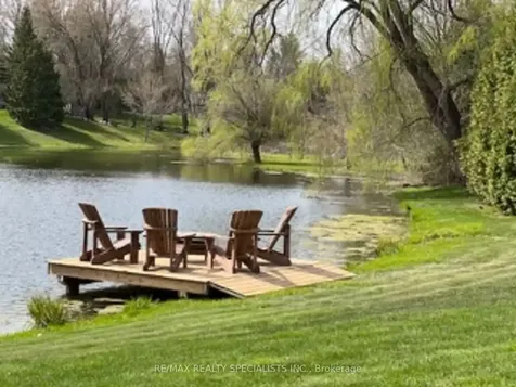 66 Palmer Circle Caledon ON L7E 0A5