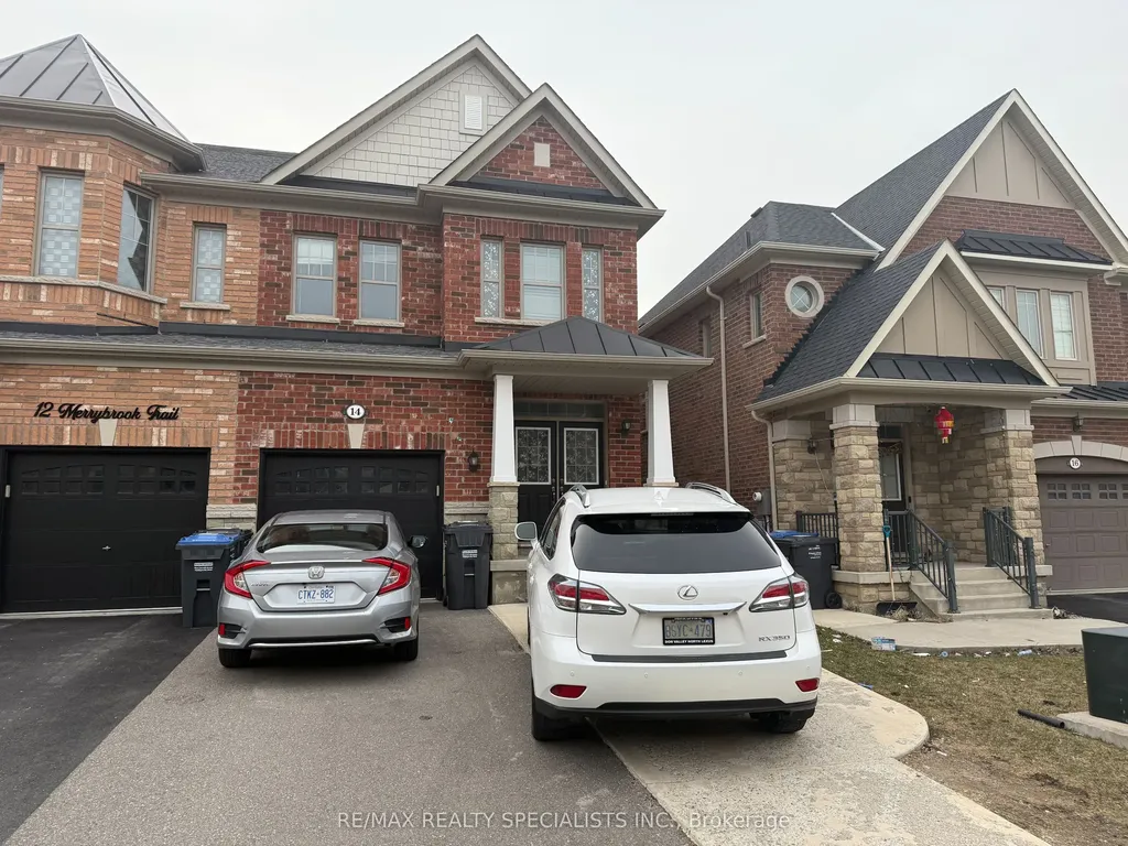 14 Merrybrook Trail Brampton ON L7A 4W1