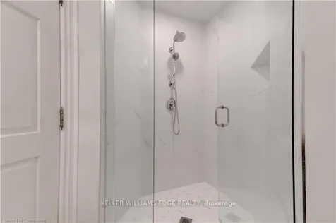 242 Belvenia Road Burlington ON L7L 2G4