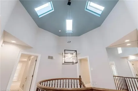 242 Belvenia Road Burlington ON L7L 2G4