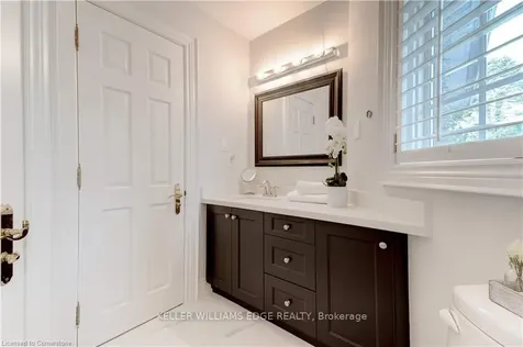 242 Belvenia Road Burlington ON L7L 2G4