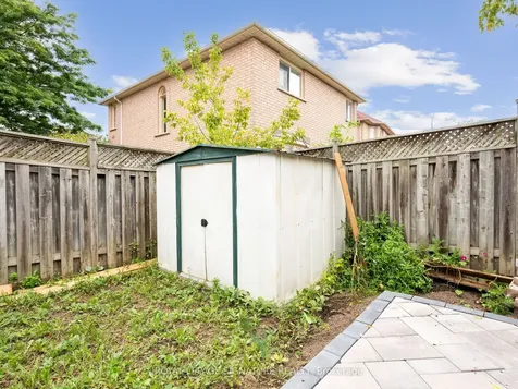 84 Carrie Crescent Brampton ON L6Y 4Y6