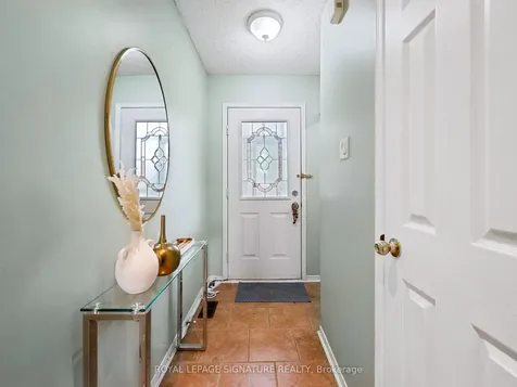 84 Carrie Crescent Brampton ON L6Y 4Y6