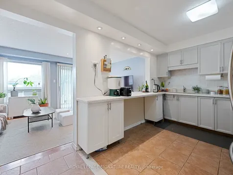 84 Carrie Crescent Brampton ON L6Y 4Y6