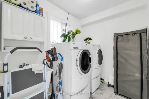 41 Softneedle Avenue Brampton ON L6R 1K4