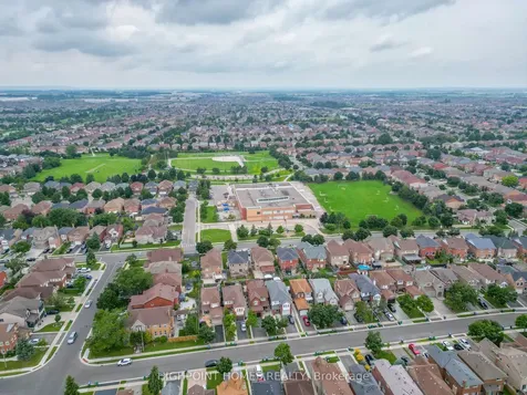 41 Softneedle Avenue Brampton ON L6R 1K4