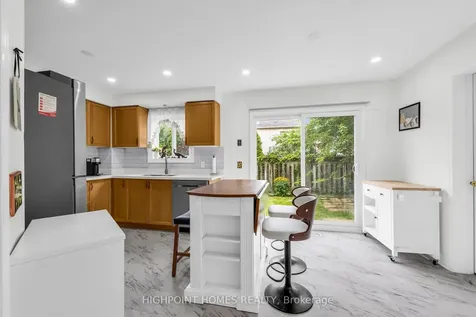 41 Softneedle Avenue Brampton ON L6R 1K4