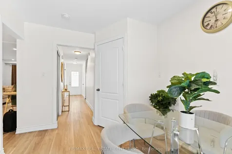 42 Lauderdale Road Brampton ON L6V 2B7