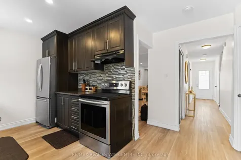 42 Lauderdale Road Brampton ON L6V 2B7