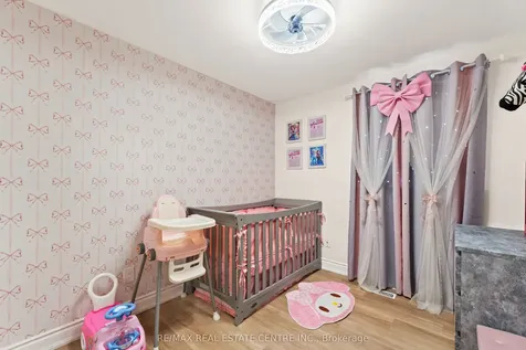 42 Lauderdale Road Brampton ON L6V 2B7