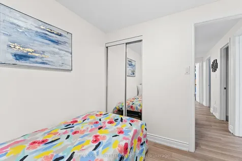 42 Lauderdale Road Brampton ON L6V 2B7