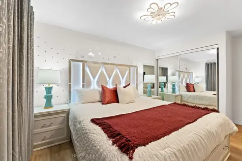 42 Lauderdale Road Brampton ON L6V 2B7